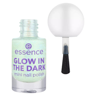 Essence
Smalto Glow In The Dark 01